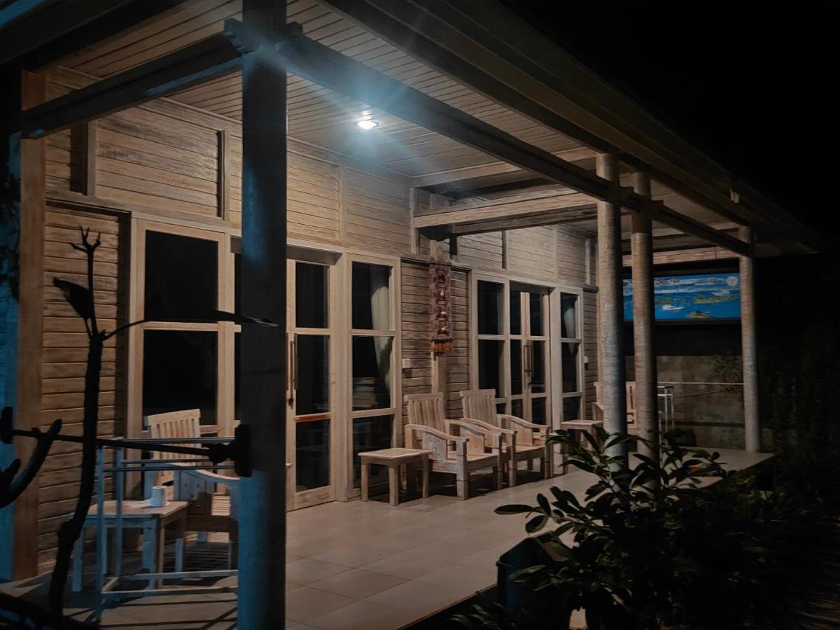 Vista Huts Lembongan Hotel Exterior photo