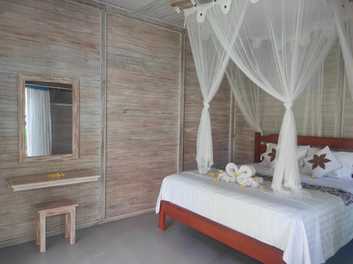 Vista Huts Lembongan Hotel Nusa Lembongan  Exterior photo