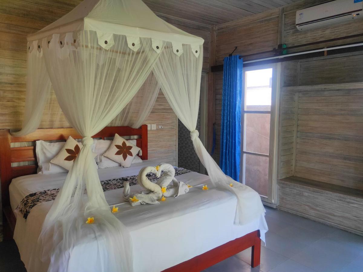 Vista Huts Lembongan Hotel Nusa Lembongan  Exterior photo