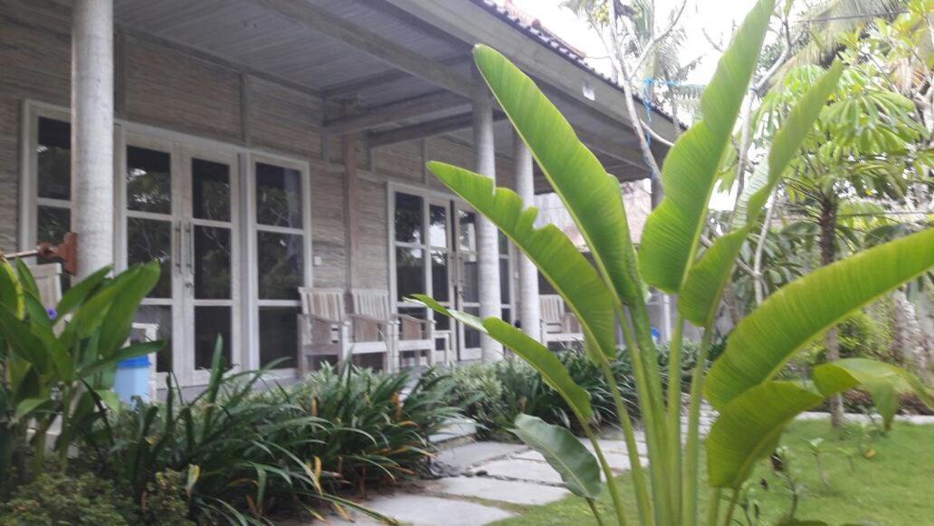 Vista Huts Lembongan Hotel Nusa Lembongan  Exterior photo