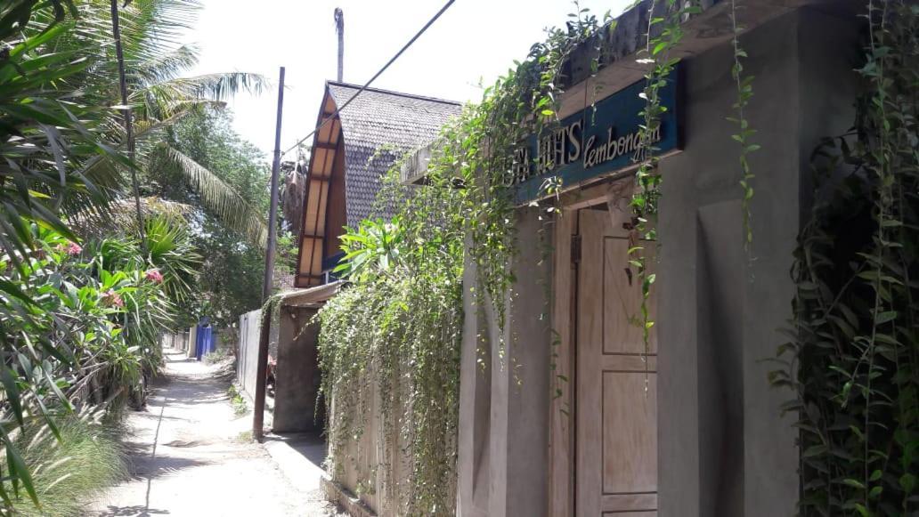Vista Huts Lembongan Hotel Exterior photo